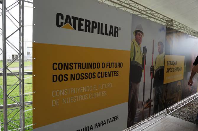 Series F2 Brasil Caterpillar 2 - RevSobreOru